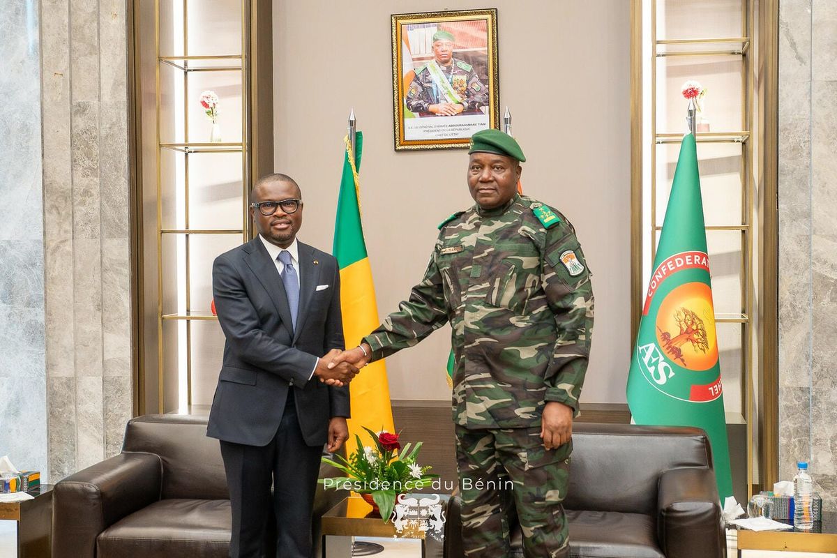 Bénin and Niger leaders meet in Niamey
