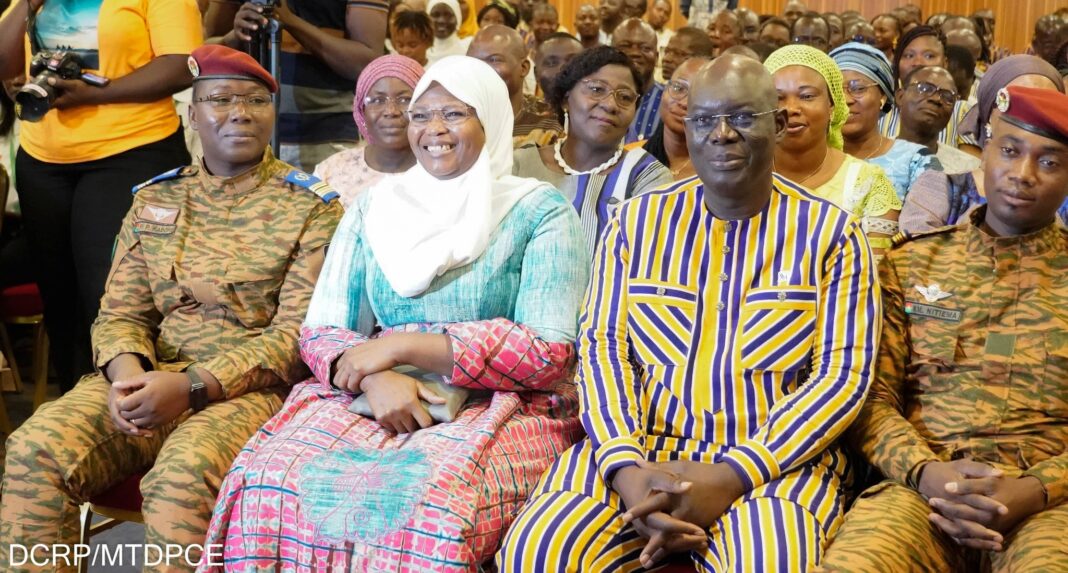 Dɛmɛ Sira digital solidarity platform launch in Ouagadougou