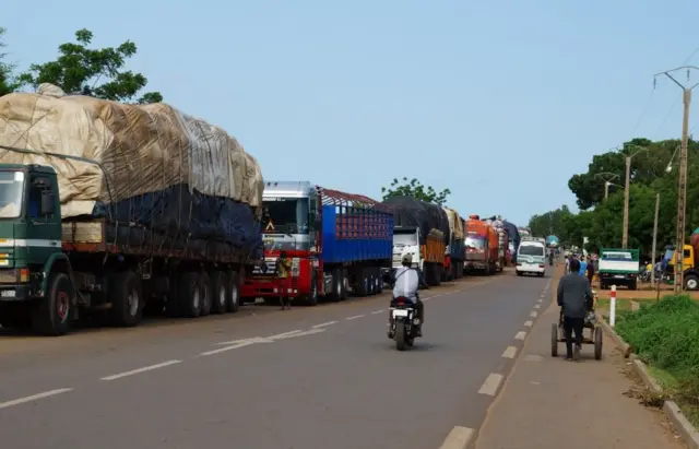 Niger and Benin officials discuss border reopening after three years of closure