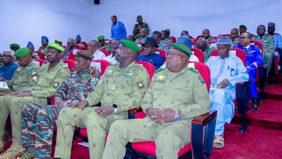 Niger military officers training