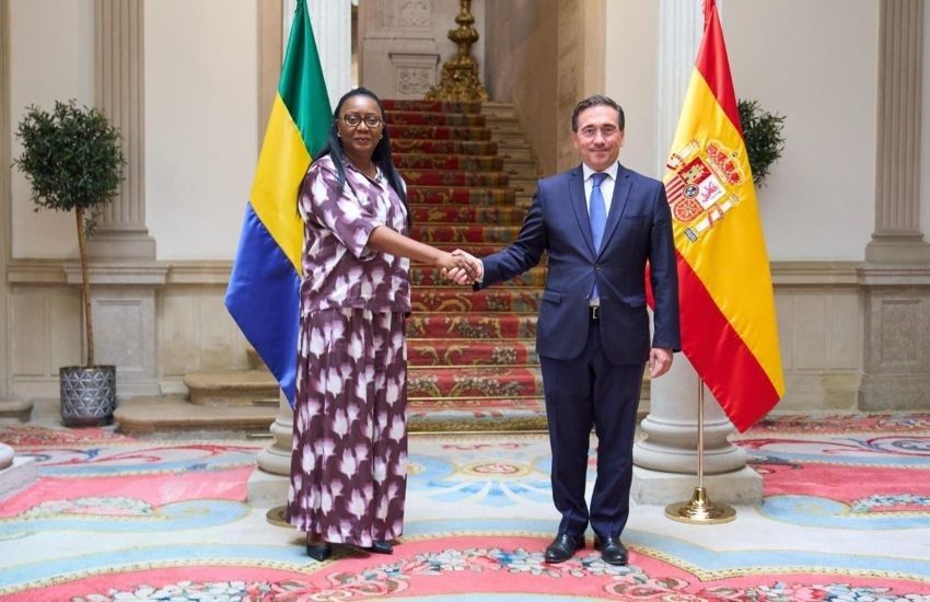 Minister Marie-Edith Tassyla-Ye-Doumbeny and Spanish counterpart José Manuel Albares during talks in Madrid