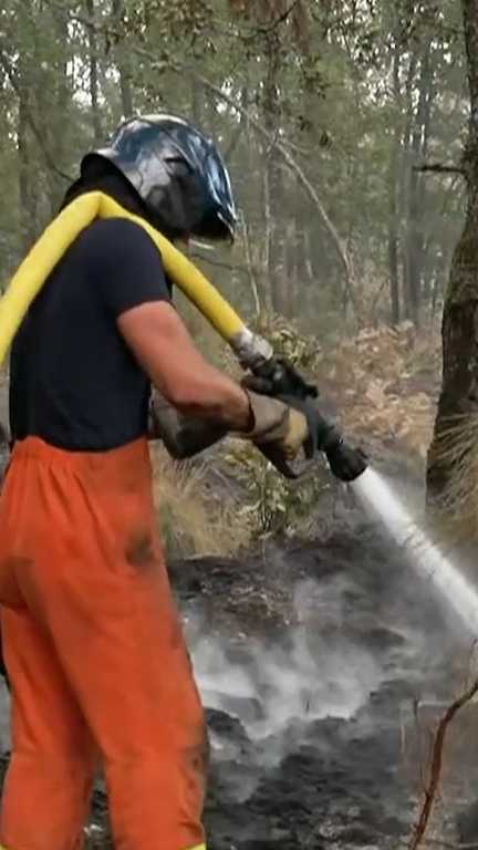 Incendies : la solidarité exceptionnelle avec les pompiers (France 2)